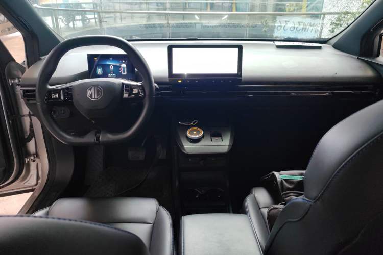 Used MG 4 EV 2022 520 km Flagship Edition Center Console