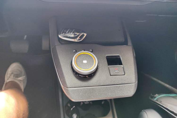 Used MG 4 EV 2022 520 km Flagship Edition Gear Lever