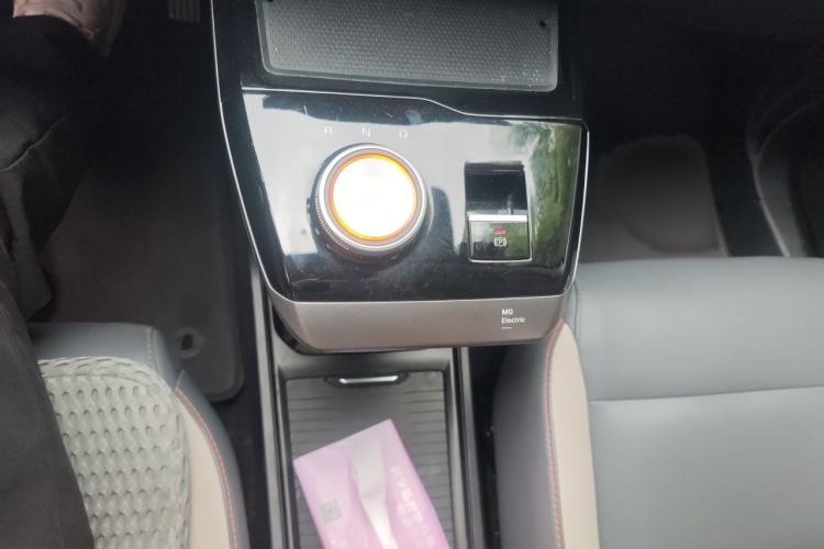 Used MG 4 EV 2022 520 km Flagship Edition Gear Lever