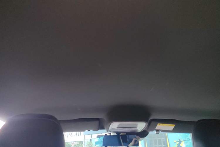 Used MG 4 EV 2022 520 km Flagship Edition Headliner