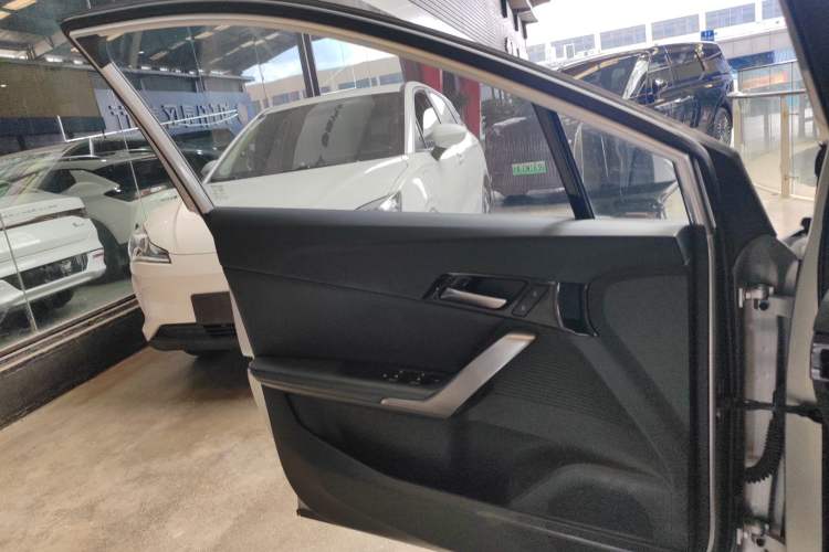 Used MG 4 EV 2022 520 km Flagship Edition Left Front Door Interior