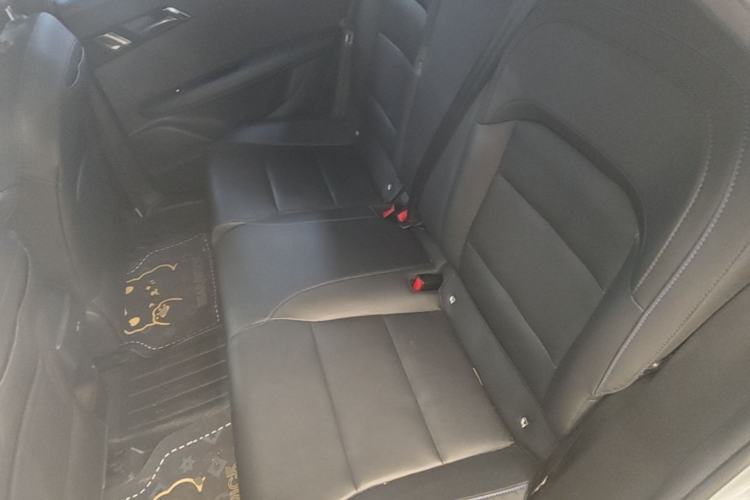 Used MG 4 EV 2022 520 km Luxury Edition Left Rear Seat
