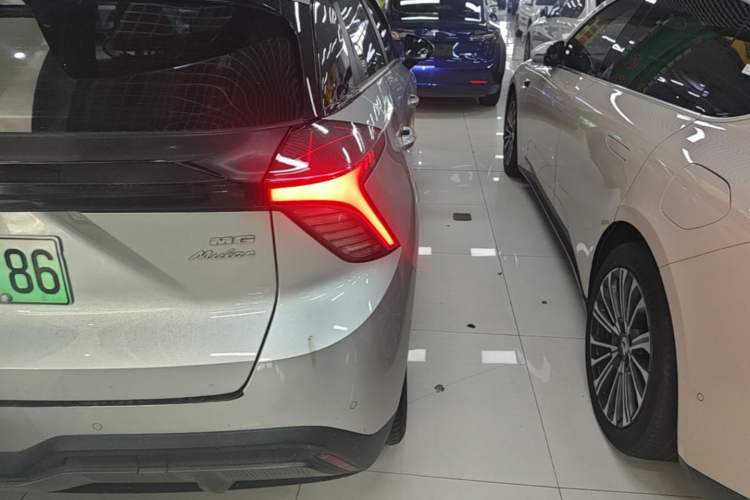 Used MG 4 EV 2022 520 km Luxury Edition Right Rear Taillight