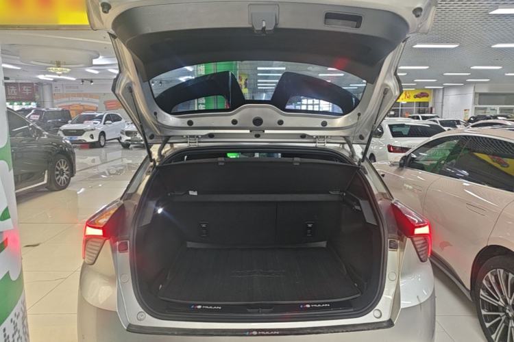 Used MG 4 EV 2022 520 km Luxury Edition Trunk