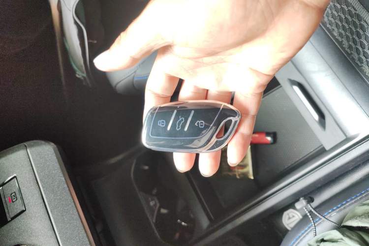 Used MG 4 EV 2022 520 km Flagship Edition Vehicle Key
