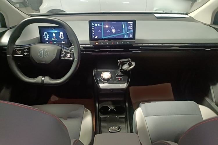 Used MG 4 EV 2022 425 km Luxury Edition Center Console
