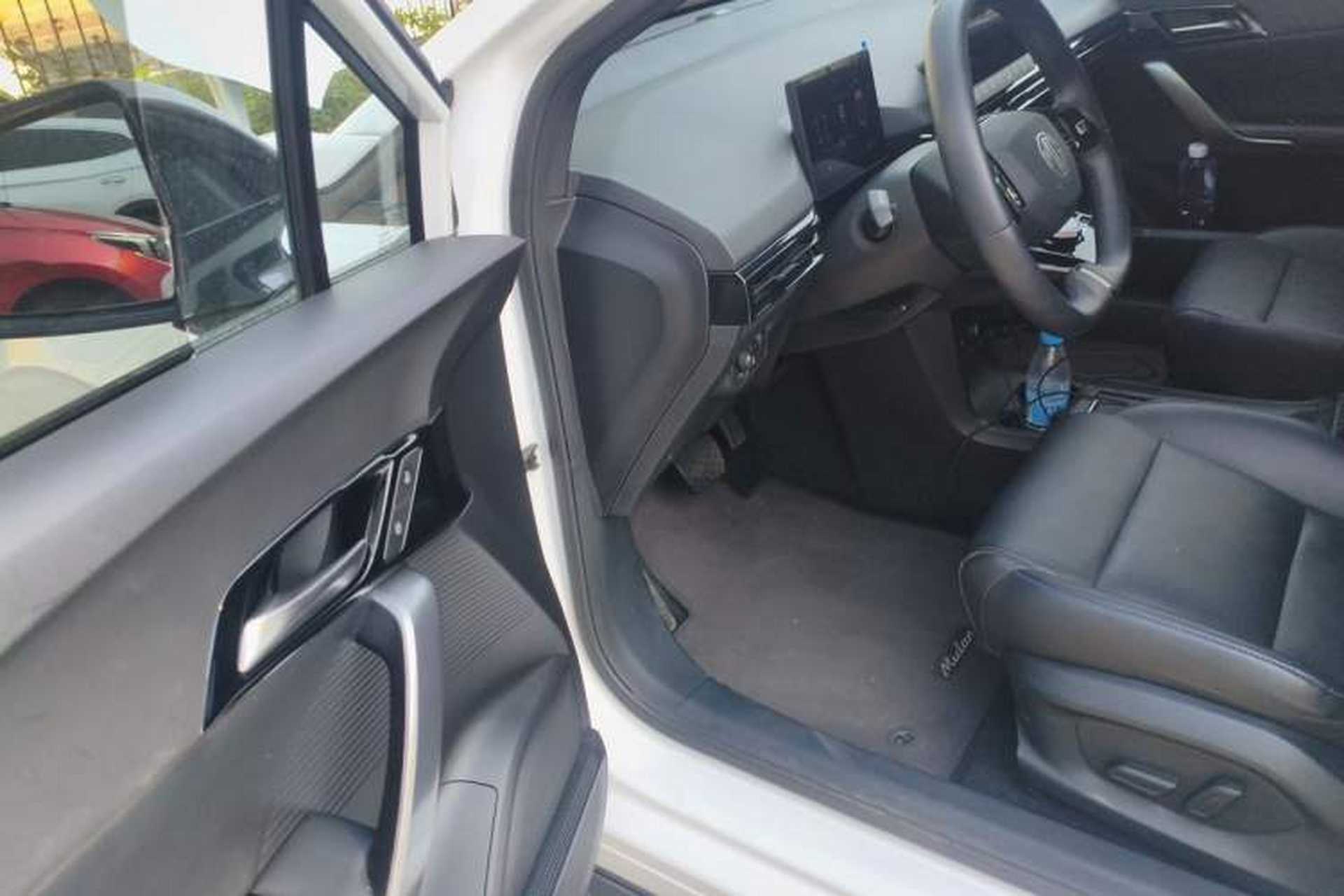 Used MG 4 EV 2022 425 km Luxury Edition Driver Seat
