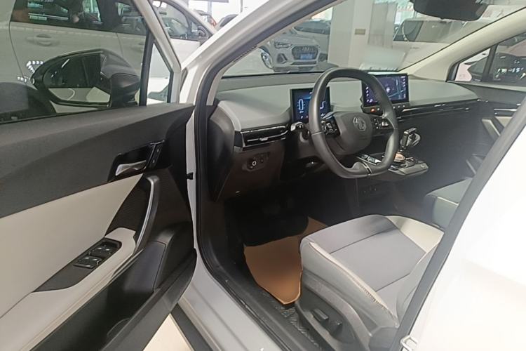 Used MG 4 EV 2022 425 km Luxury Edition Driver Seat
