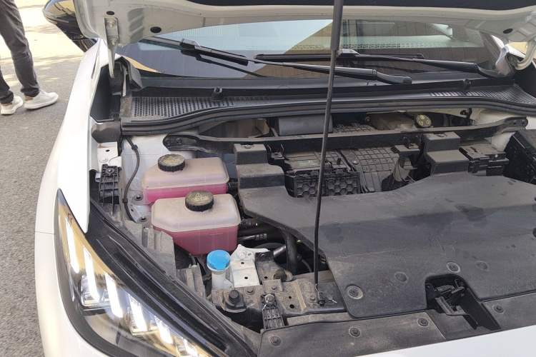 Used MG 4 EV 2022 520 km Flagship Edition Engine Bay Right