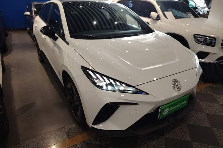 Used MG 4 EV 2022 425 km Luxury Edition Exterior 1