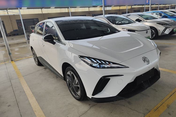 Used MG 4 EV 2022 425 km Luxury Edition Exterior 2