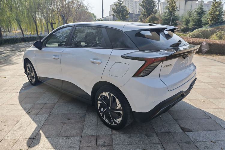 Used MG 4 EV 2022 425 km Luxury Edition Exterior 3