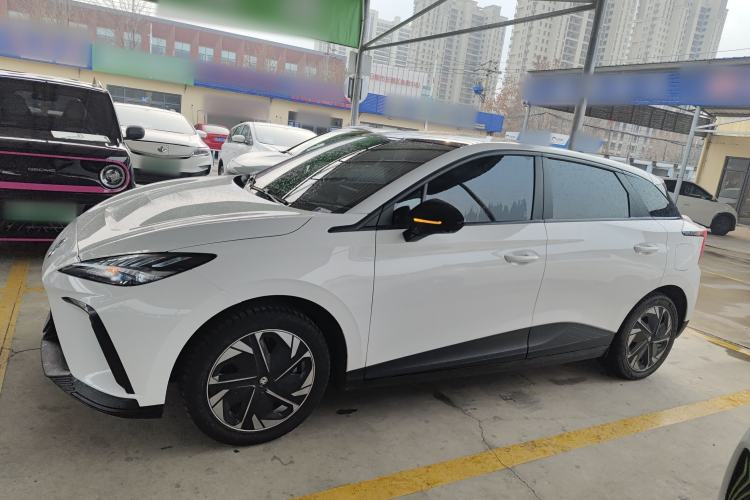 Used MG 4 EV 2022 425 km Luxury Edition Exterior 3