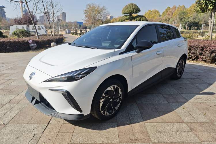 Used MG 4 EV 2022 425 km Luxury Edition Exterior 5