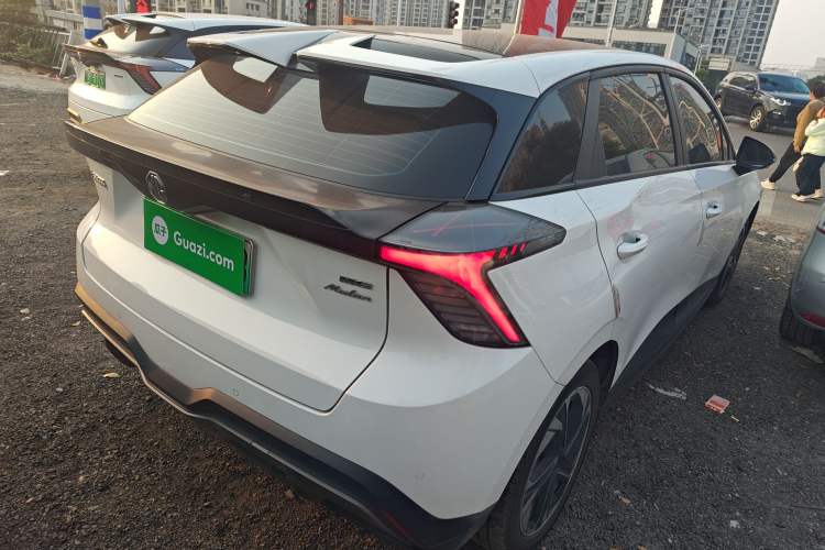 Used MG 4 EV 2022 425 km Luxury Edition Exterior 5