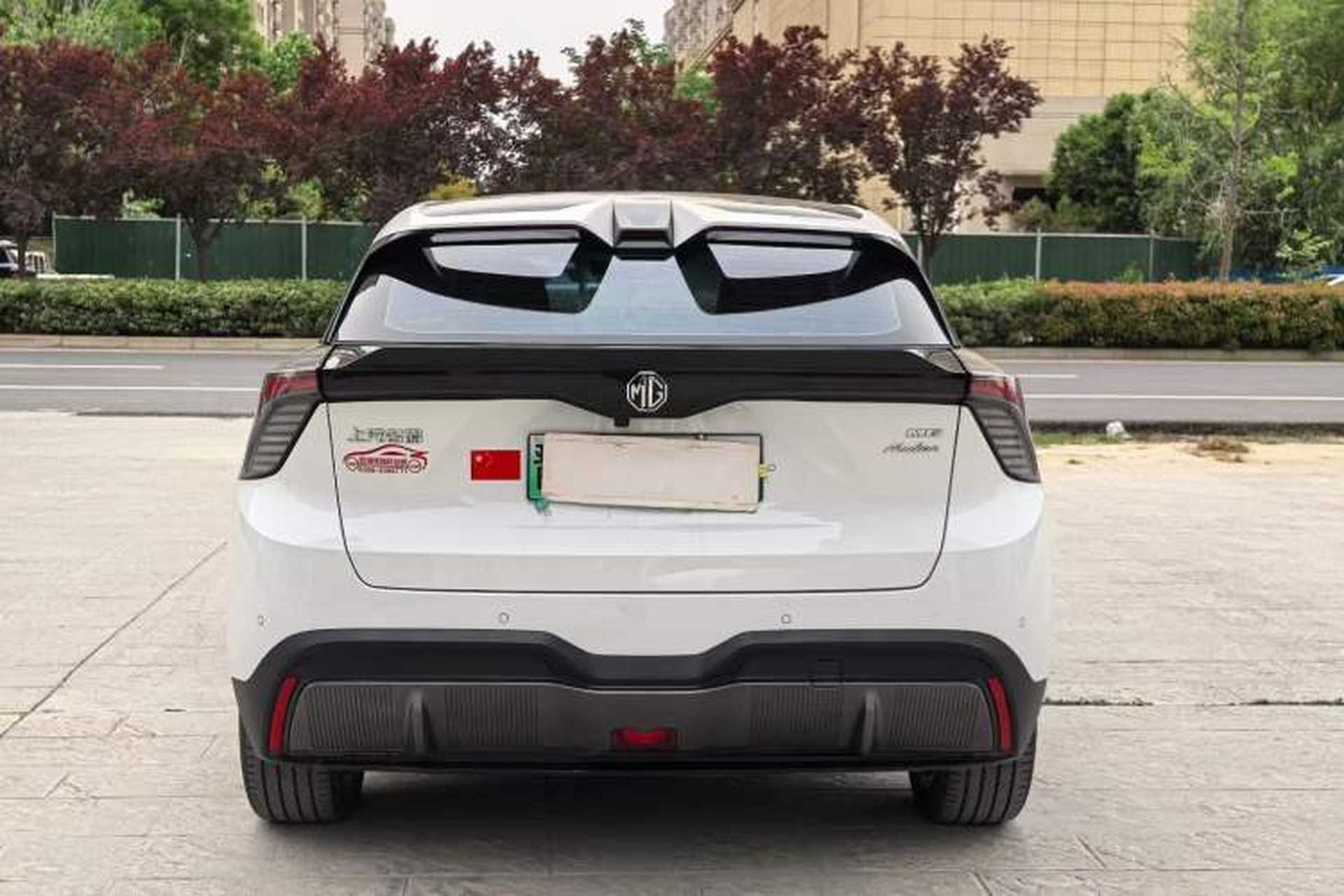 Used MG 4 EV 2022 425 km Luxury Edition Exterior 6