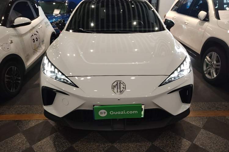 Used MG 4 EV 2022 425 km Luxury Edition Front