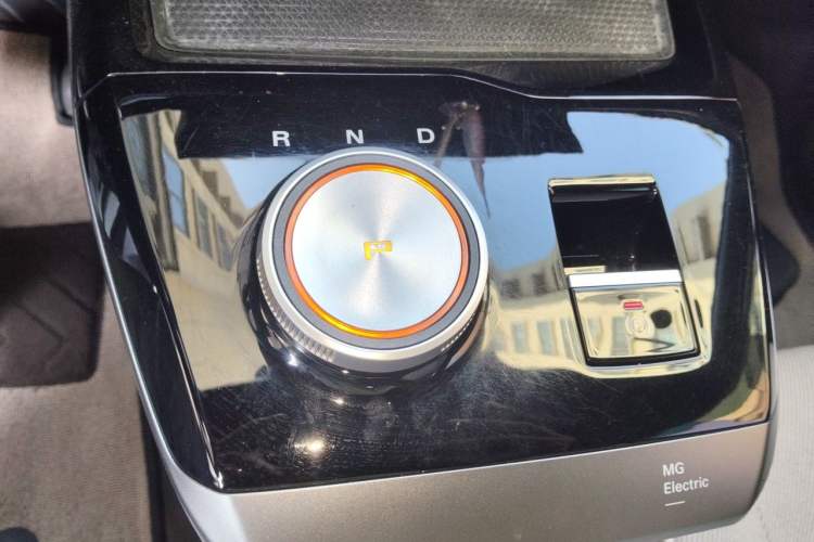 Used MG 4 EV 2022 520 km Flagship Edition Gear Lever