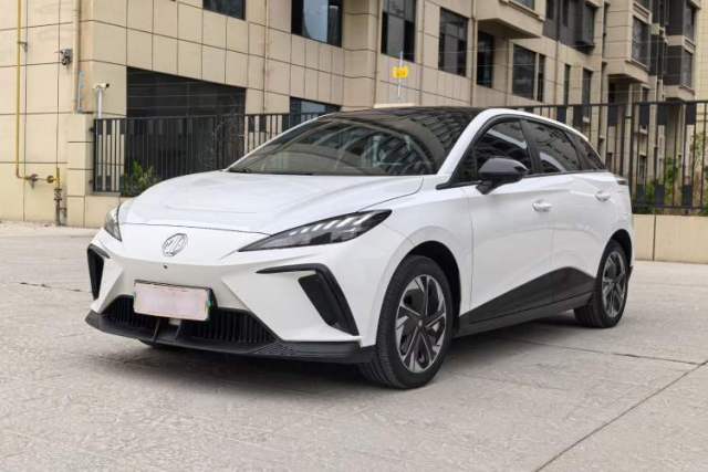 Used MG 4 EV 2022 425 km Luxury Edition
