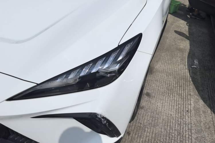 Used MG 4 EV 2022 425 km Luxury Edition Left Front Headlight