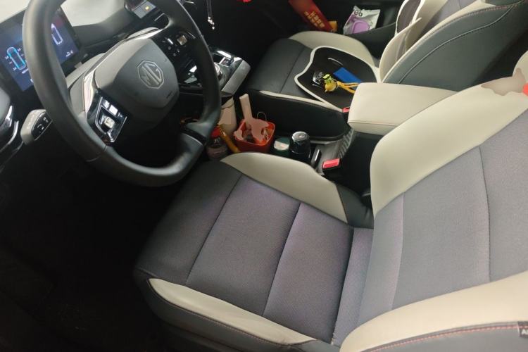 Used MG 4 EV 2022 425 km Luxury Edition Left Front Seat