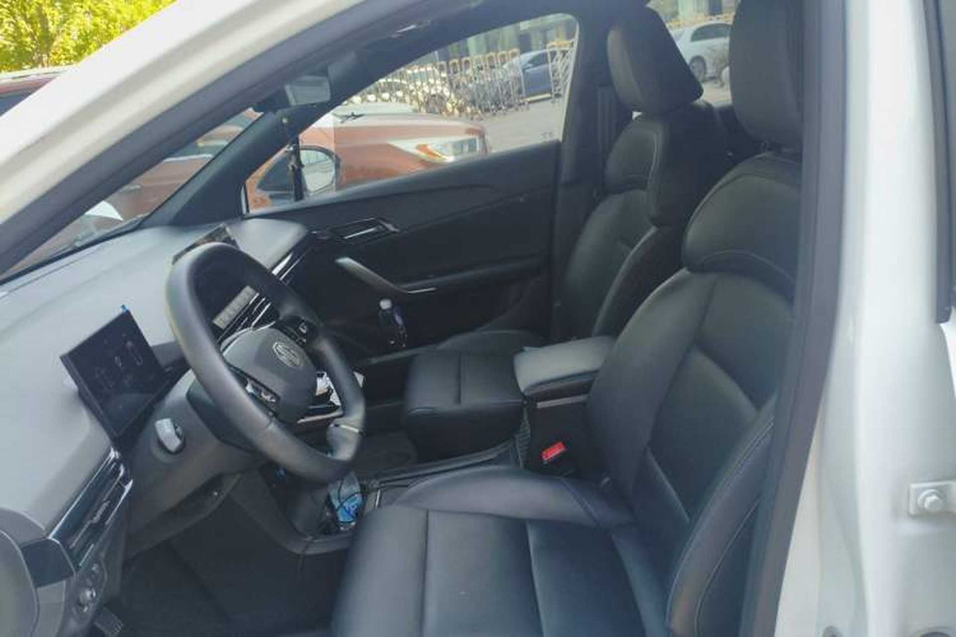 Used MG 4 EV 2022 425 km Luxury Edition Left Front Seat