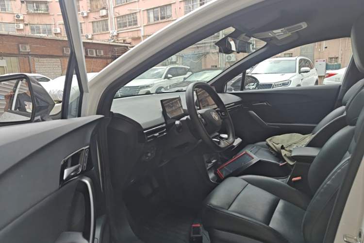 Used MG 4 EV 2022 425 km Luxury Edition Left Front Seat