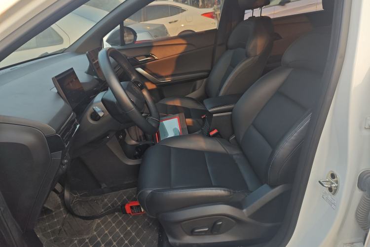 Used MG 4 EV 2022 425 km Luxury Edition Left Front Seat