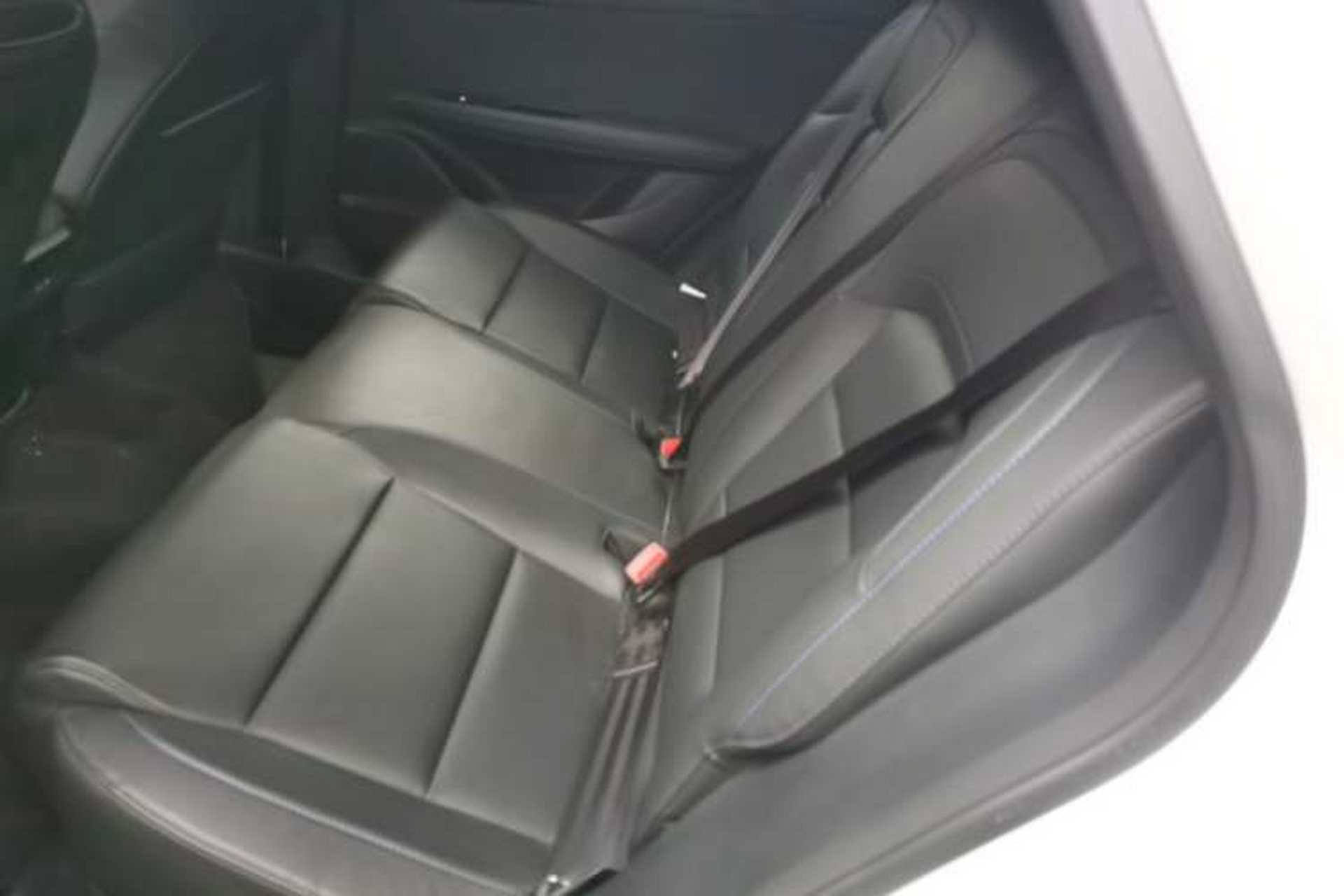 Used MG 4 EV 2022 425 km Luxury Edition Left Rear Seat