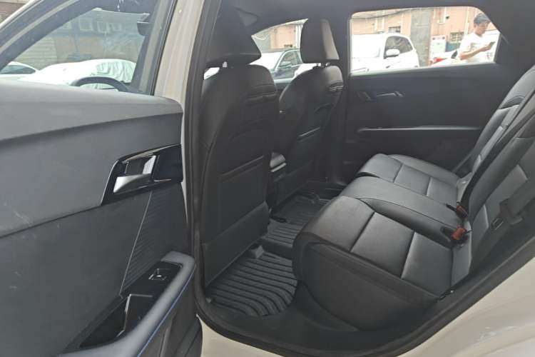Used MG 4 EV 2022 425 km Luxury Edition Left Rear Seat