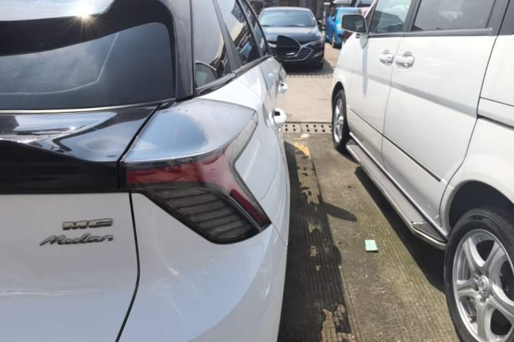 Used MG 4 EV 2022 425 km Luxury Edition Right Rear Taillight