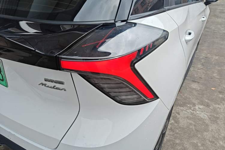 Used MG 4 EV 2022 425 km Luxury Edition Right Rear Taillight