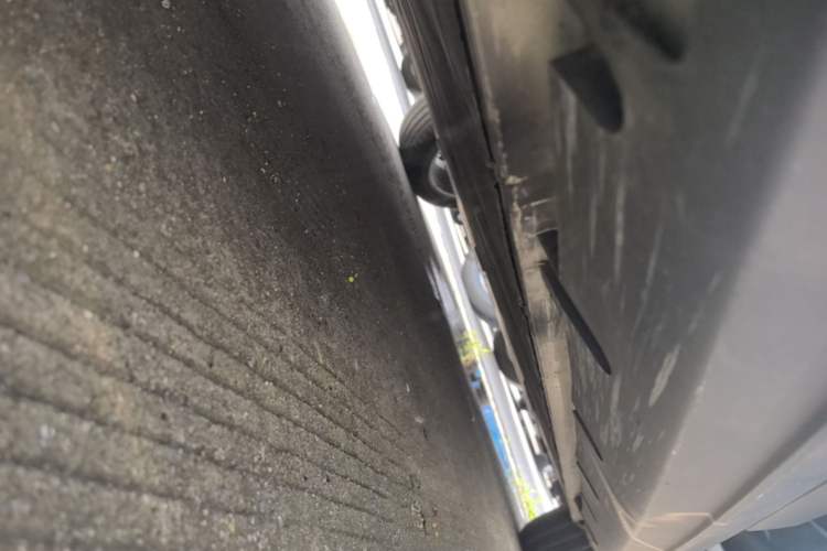 Used MG 4 EV 2022 425 km Luxury Edition Right Side Sill