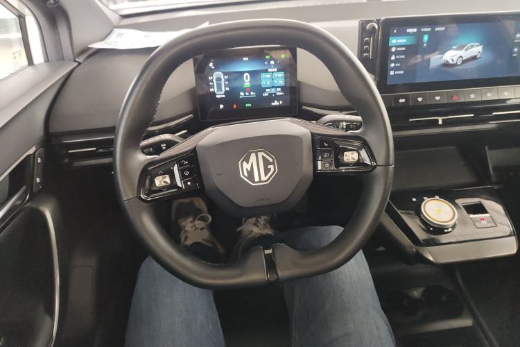 Used MG 4 EV 2022 425 km Luxury Edition Steering Wheel