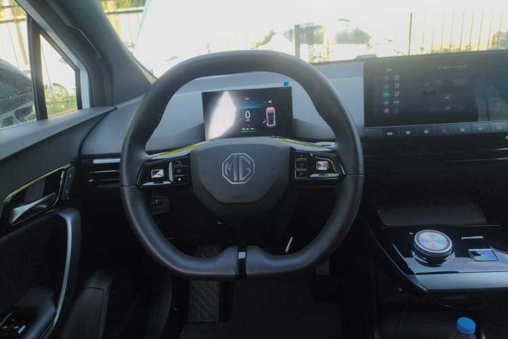 Used MG 4 EV 2022 425 km Luxury Edition Steering Wheel