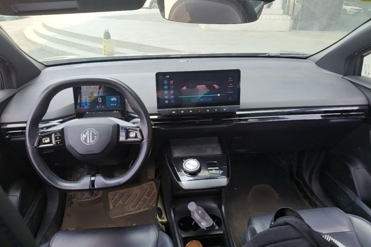 Used MG 4 EV 2023 415 km Range Sea-Faring Champion Edition Center Console
