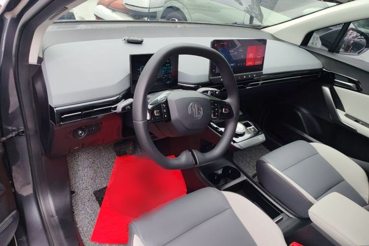 Used MG 4 EV 2023 415 km Range Sea-Faring Champion Edition Center Console