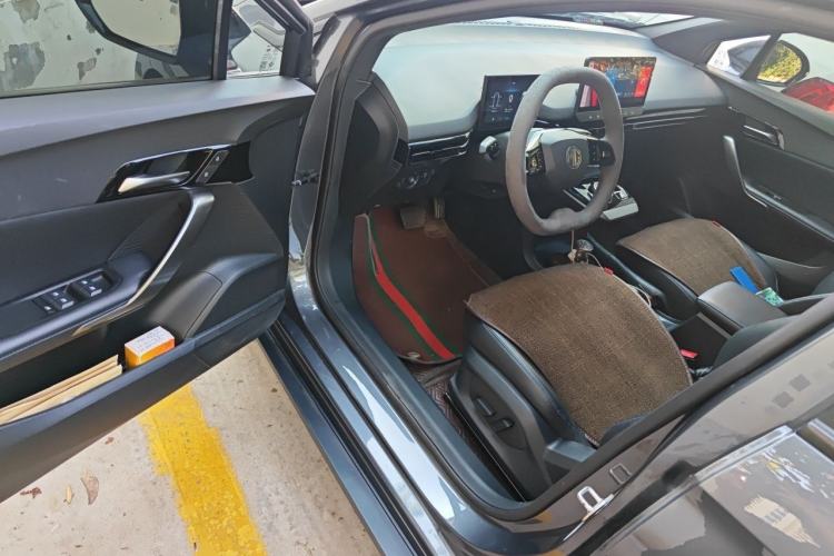 Used MG 4 EV 2023 415 km Range Sea-Faring Champion Edition Driver Seat