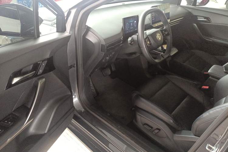 Used MG 4 EV 2023 415 km Range Sea-Faring Champion Edition Driver Seat