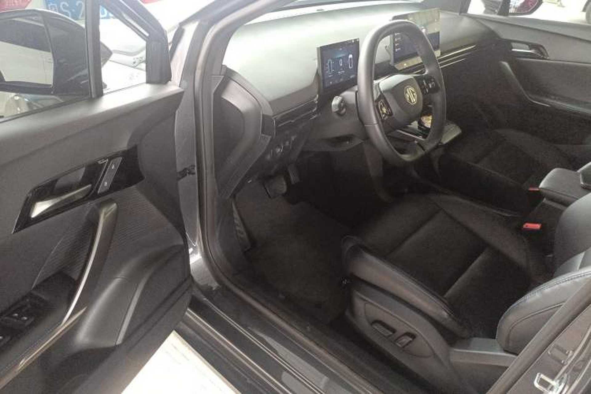 Used MG 4 EV 2023 415 km Range Sea-Faring Champion Edition Driver Seat