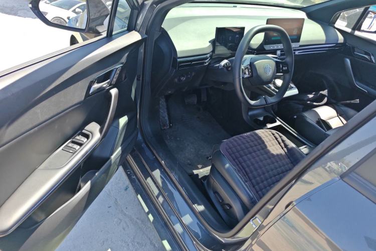 Used MG 4 EV 2023 415 km Range Sea-Faring Champion Edition Driver Seat