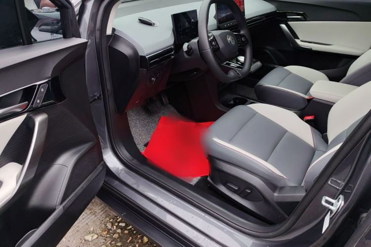 Used MG 4 EV 2023 415 km Range Sea-Faring Champion Edition Driver Seat