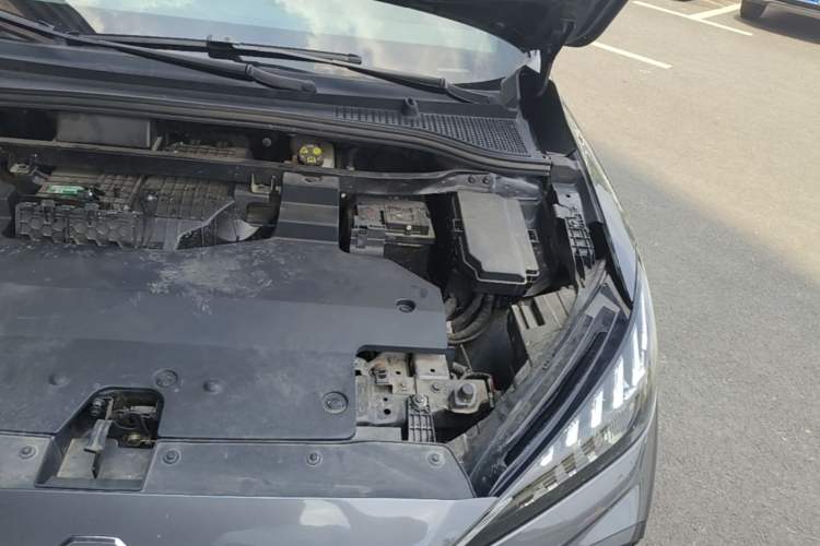 Used MG 4 EV 2023 415 km Range Sea-Faring Champion Edition Engine Bay Left