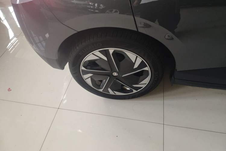 Used MG 4 EV 2023 415 km Range Sea-Faring Champion Edition Exterior 1