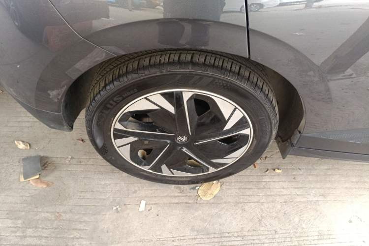 Used MG 4 EV 2023 415 km Range Sea-Faring Champion Edition Exterior 5