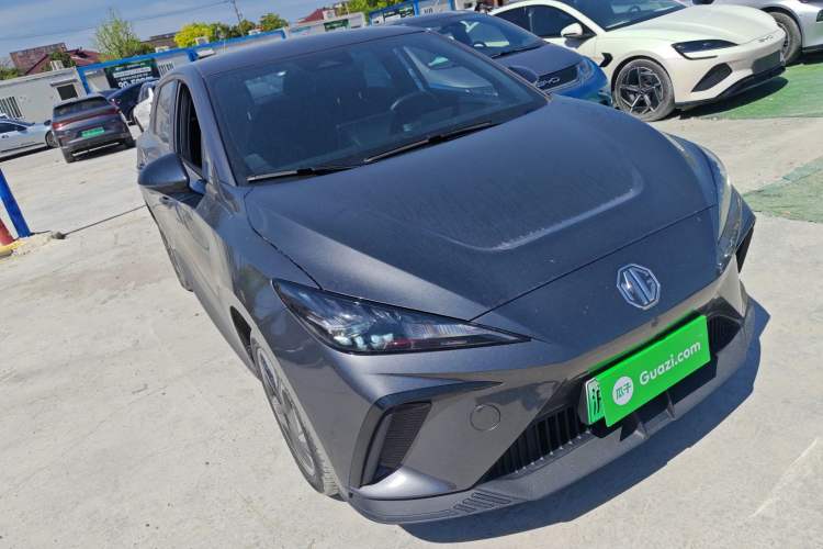 Used MG 4 EV 2023 415 km Range Sea-Faring Champion Edition Front Right 45 Deg