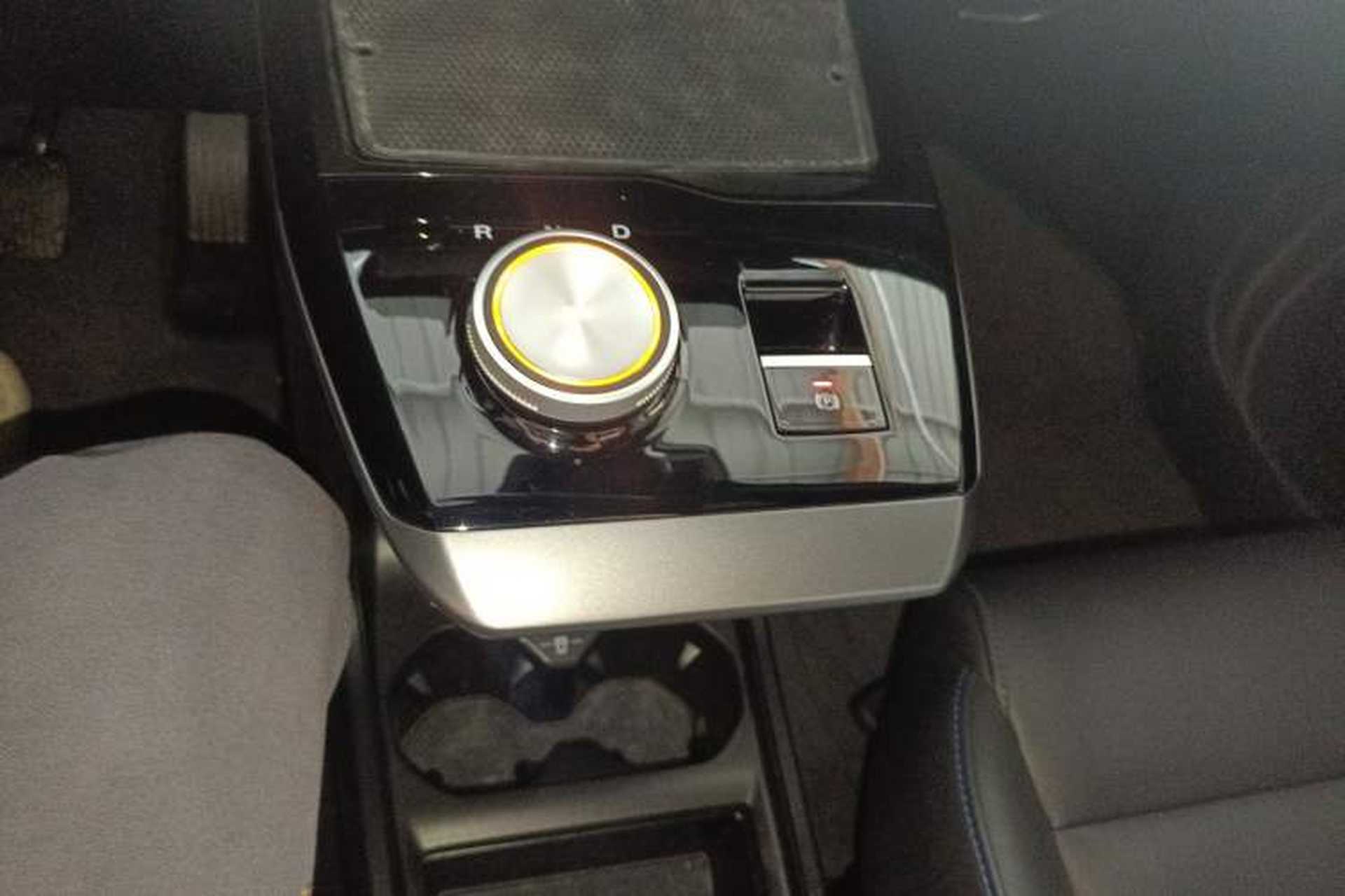 Used MG 4 EV 2023 415 km Range Sea-Faring Champion Edition Gear Lever