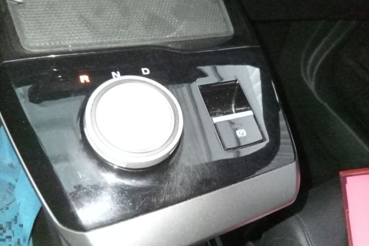 Used MG 4 EV 2023 415 km Range Sea-Faring Champion Edition Gear Lever