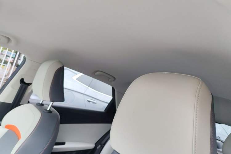 Used MG 4 EV 2023 415 km Range Sea-Faring Champion Edition Headliner