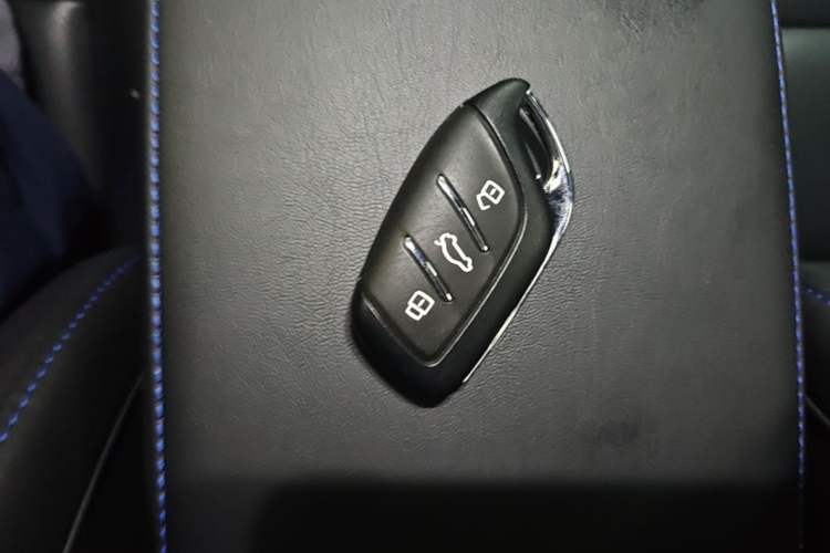Used MG 4 EV 2023 415 km Range Sea-Faring Champion Edition Interior 1